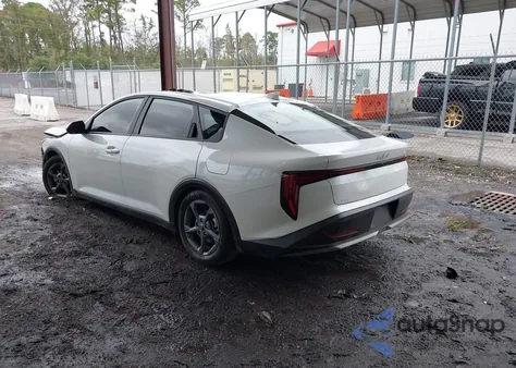 2025 Kia K4 Lxs from USA, damaged, VIN 3KPFT4DE6SE151580